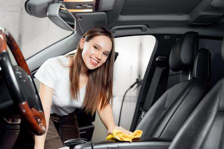 Der Winter war gar nicht so recht da und schon steht der Frühling vor der Tür. Da wird vielerorts der Putzlappen geschwungen...