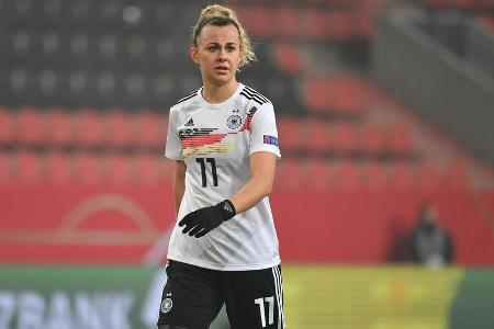 Lena Lattwein (VfL Wolfsburg) | ab 61. | - Note: 2,0 - Sorgte für frischen Wind und hielt das Tempo trotz des Führung hoch. Hätte mit ihrer ersten Ballberührung beinahe den dritten Treffer für die deutsche Mannschaft erzielt, scheiterte aber am Außenpfosten. Ließ sich davon nicht entmutigen und traf schließlich doch noch zum 3:0 (80.). Auch sonst sehr engagiert.
