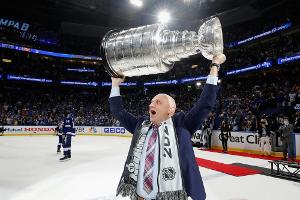 Neuer Headcoach für Moritz Seider bei den Red Wings