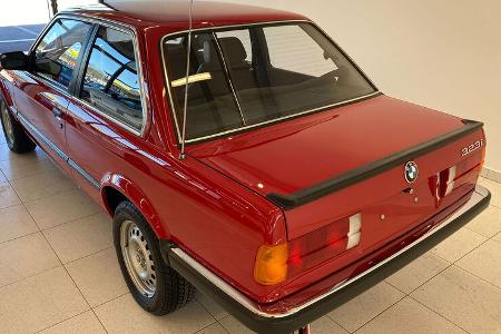BMW 323i E30 260 km (1985)