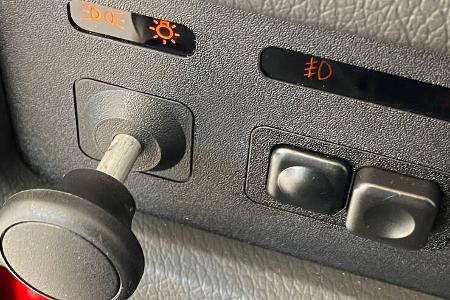 BMW 323i E30 260 km (1985)