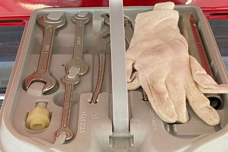 BMW 323i E30 260 km (1985)