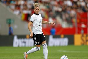 DFB-Frauen: Kapitänin Popp ersetzt Schüller gegen Spanien
