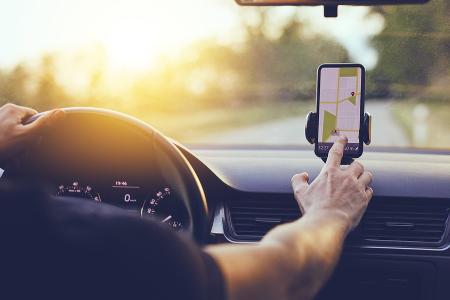 Ab in den Urlaub: Die besten Navi-Apps fürs Auto