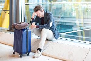 Flug gestrichen oder Koffer weg: Das müssen Reisende jetzt tun