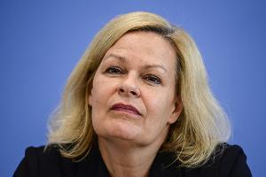 Innenministerin Faeser rät von WM-Boykott ab