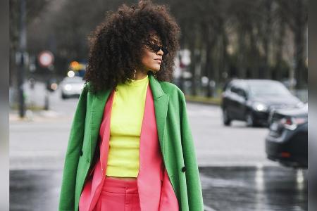 Dopamine Dressing: Der Trend macht uns im Sommer glücklich