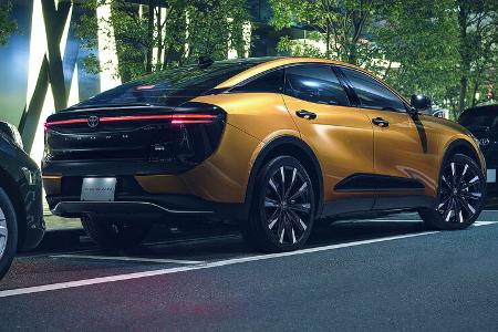 Toyota Crown Modelljahr 2023 Japan-Version