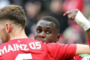Mainz schlägt Newcastle