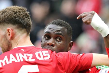 Mainz schlägt Newcastle