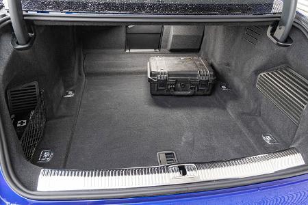 Audi S8 TFSI Quattro, Kofferraum