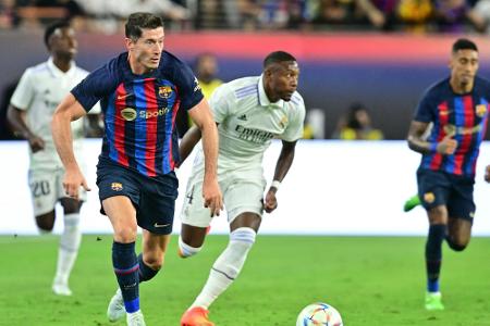 Bei Lewandowski-Debüt: Barca schlägt Real