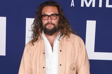 Jason Momoa: Motorradfahrer kollidiert mit seinem Auto
