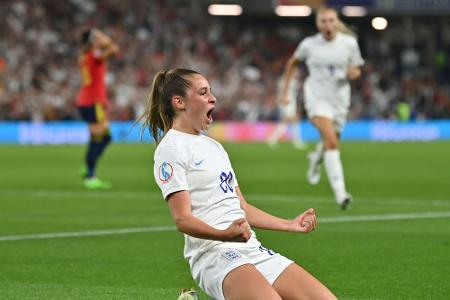 EM-Halbfinale: Lionesses wollen 