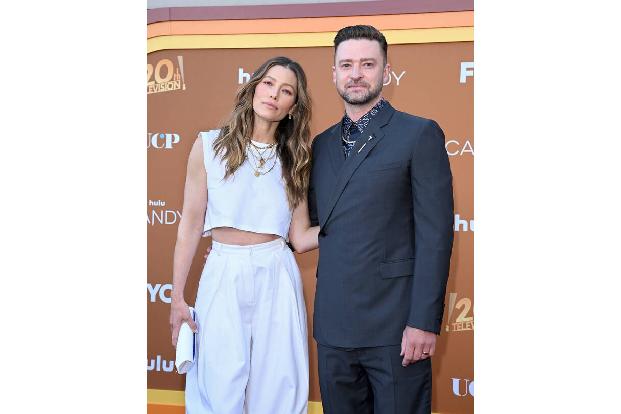 Auch Justin Timberlake und Jessica Biel hielten es nicht allzu lange ohne einander aus. Vier Jahre waren sie zusammen, bevor sie sich im Frühjahr 2011 vorläufig und freundschaftlich trennten. Im Dezember des gleichen Jahres waren sie dann verlobt.