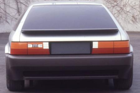 Delorean Alpha DMC-24