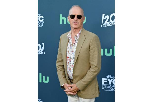 …Michael Keaton, der pro Folge 'Dopesick', einer Disney+-Serie über die Machenschaften von Pharmafirmen, acht Folgen drehte und auch jeweils eine Million einstrich.