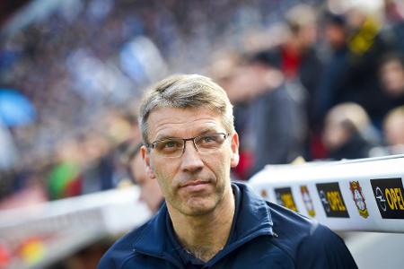 Knäbel erwartet ein 