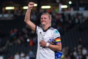 DFB-Heldin Alexandra Popp: Ihr Leben abseits des Platzes
