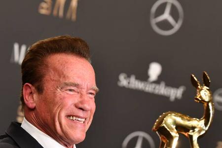 … James Cameron zunächst nicht als Terminator besetzen wollte, weil er zu groß und mächtig aussehe, änderte der Regisseur seine Meinung beim persönlichen Kennenlernen. Arnie war der perfekte Killerrob ...