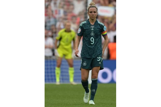 Ersatz-Kapitänin Svenja Huth, die kurzfristig die Binde von Alexandra Popp übernahm, fasste die Stimmung zusammen: 