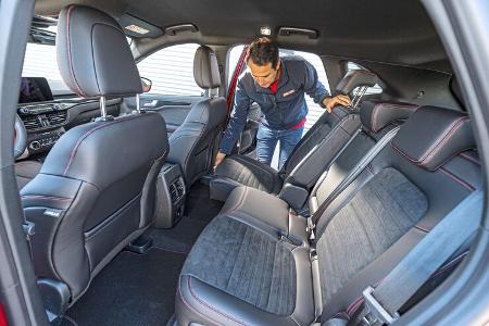 Ford Kugar 2.5 PHEV Top-Test