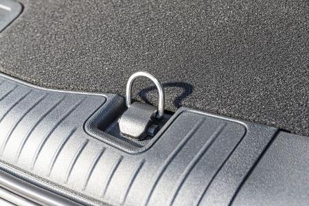 Ford Kugar 2.5 PHEV Top-Test