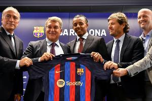 Geld für Barca: Anteile an Tochterunternehmen verkauft