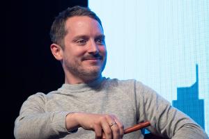 Elijah Wood bringt Sci-Fi-Kultserie der 80er-Jahre zurück