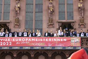 DFB-Frauen zu Sportlerinnen des Monats Juli gewählt