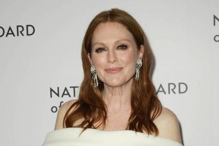 …Julianne Moore (61), die zu dem Thema Beauty-Treatments Folgendes zu sagen hatte: 