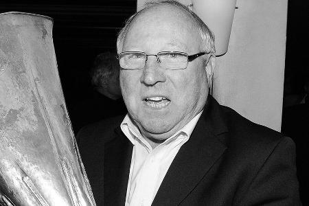 Fußball-Legende Uwe Seeler im engsten Kreis beerdigt