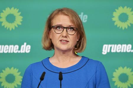 DFB: Bundesministerin Paus fordert gleiche Bezahlung