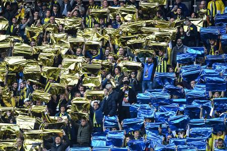 Nach Putin-Rufen: UEFA bestraft Fenerbahce