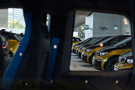 08/2022, BMW i3 Produktionsende Sonderserie Gold BMW-Welt München