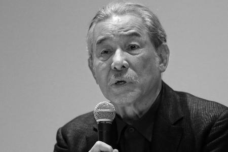 Er entwarf Steve Jobs' Rollkragenpulli: Designer Issey Miyake ist tot