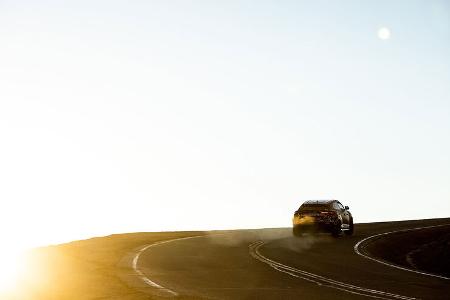 08/2022, Lamborghini Urus Facelift Erlkönig Pikes Peak Rekord