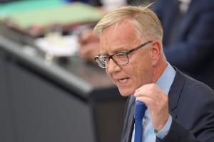 Linken-Fraktionschef Dietmar Bartsch nach Radunfall im Krankenhaus