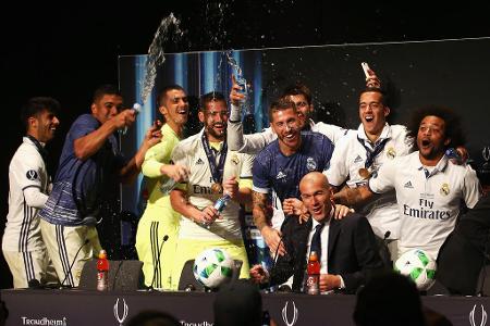 2016: Real Madrid - FC Sevilla (3:2 n.V.) - Klappt es endlich im dritten Anlauf? Nein, auch 2016 geht der Europa-League-Sieger FC Sevilla als Verlierer vom Feld. Doch Real macht es spannend: Sergio Ramos köpft die Königlichen erst kurz vor dem Abpfiff zum 2:2-Ausgleich. Dani Carvajal setzt den Sevillistas schließlich in der 119. Minute den Siegtreffer.