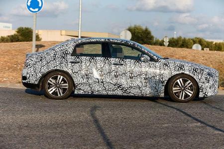 Erlkönig Mercedes A-Klasse Limousine