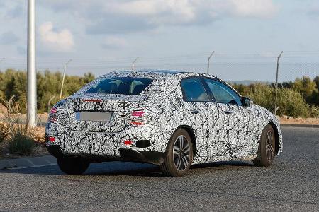 Erlkönig Mercedes A-Klasse Limousine