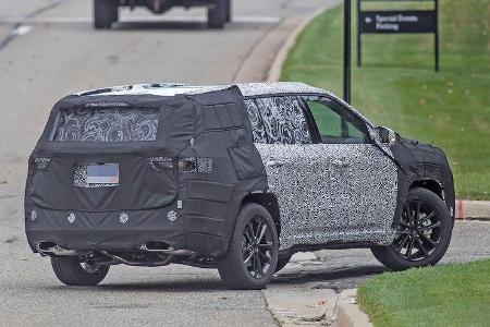 Jeep Yuntu Siebensitzer Erlkönig