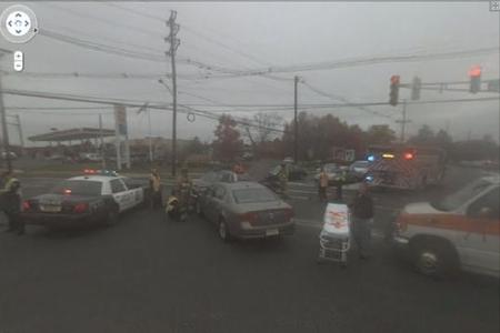 Dieser Unfall wurde an einer Kreuzung in New Jersey (USA) aufgenommen.