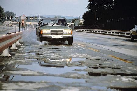 Mercedes Einfahrbahn