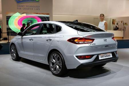 Hyundai i30 Fastback (2017)