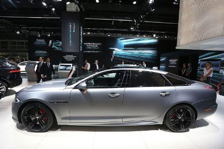 Jaguar XJR575