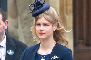 Vor dem Studium: Queen-Enkelin Lady Louise jobbt im Gartencenter