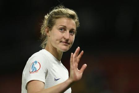 Nach EM-Titel: Englands Rekordtorjägerin White hört auf