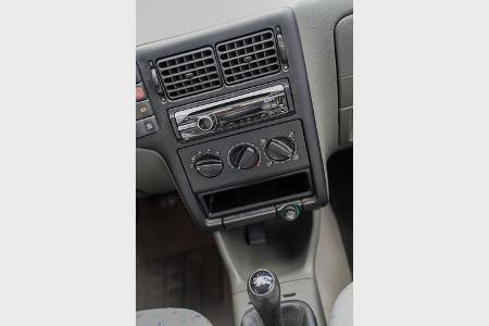 VW Polo 6N (1994-2001), Mittelkonsole