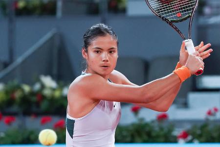 Platz 6: Emma Raducanu (19 Jahre) - Einnahmen: 21,1 Millionen Dollar | Davon Preisgeld: 3,1 Millionen Dollar - Sonstige Einnahmen: 18 Millionen Dollar